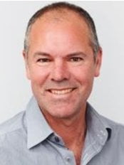 Dr Lewis Blennerhassett