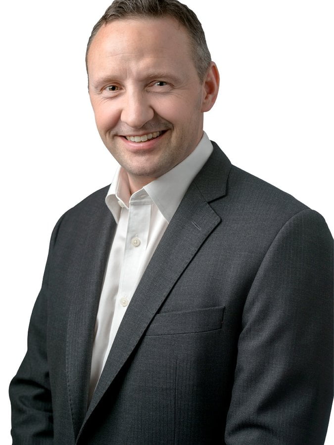 Dr Michael Kernohan