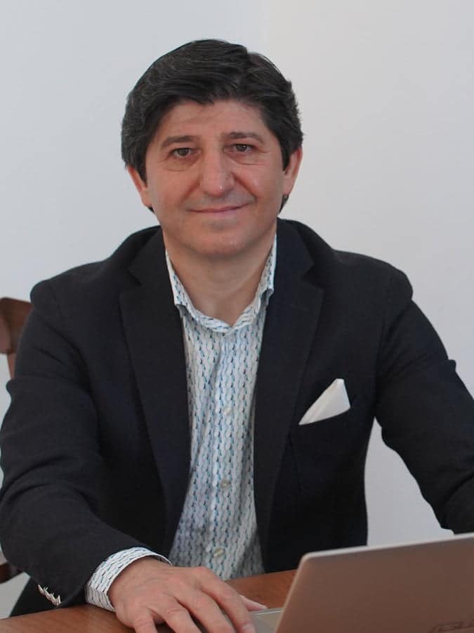 Op.Dr. Necdet Deri̇ci̇